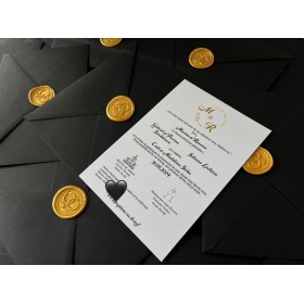 Invitatie nunta in plic  negru cu sigiliu din ceara - Model 2 Invitatie nunta in plic  negru cu sigiliu din ceara - Model 2