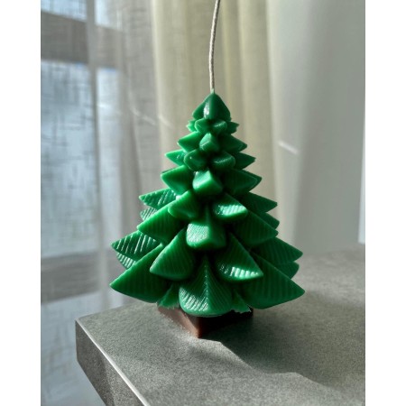 Lumanare parfumata in forma de bradut, 80g, 8cm inaltime