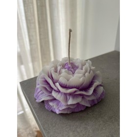 Lumanare decorativa parfumata in forma de floare bujor, roz fade, 8cm diametru